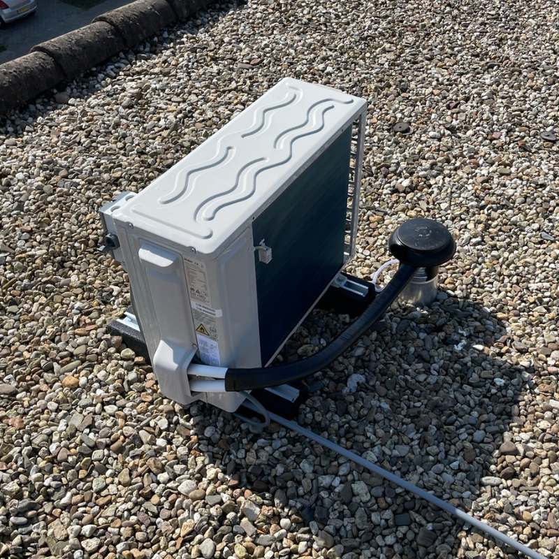 airconditioning unit op dak